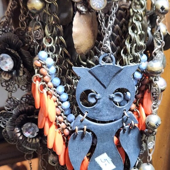 Brass & Statement Jewelry - Picture 2 of 2